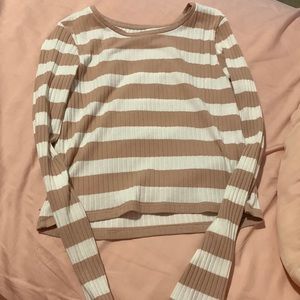 american eagle cropped long sleeve